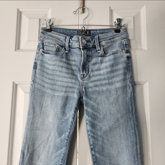 Abercrombie & Fitch Harper Skinny Boot Light Wash Jeans size 24/00S - Picture 5 of 11